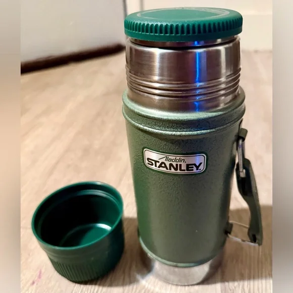 Vintage Stanley Aladdin Thermos 24 Oz A-1350B Wide Mouth Green - Picture 7 of 12